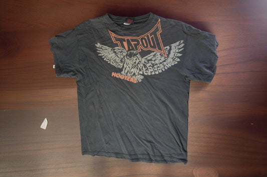 Tapout Hooters Graphic T-Shirt XL Mens Black Short Sleeve